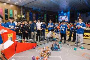 Học sinh tham gia FIRST Tech Challenge Vietnam 2025 - 2026.