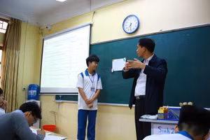 Giờ học tại Trường THPT Chuyên Nguyễn Trãi (Hải Dương).