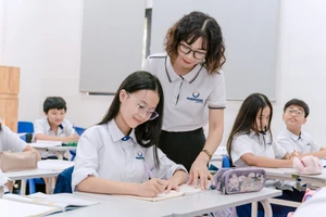 Hỗ trợ chuyên môn giúp giáo viên triển khai hiệu quả bộ SGK thống nhất