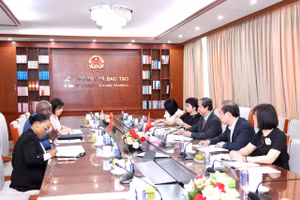 Quang cảnh tại buổi tiếp.