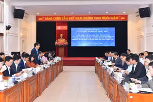 Đoàn Giám sát của Ủy ban Thường vụ Quốc hội đã có buổi làm việc với Bộ GD&ĐT về thực hiện chính sách, pháp luật về phát triển và sử dụng nguồn nhân lực đáp ứng yêu cầu phát triển kinh tế - xã hội, nhất là nguồn nhân lực chất lượng cao.