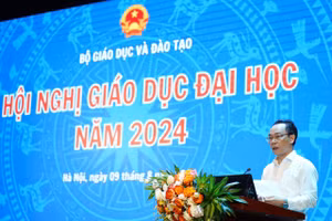 Thứ trưởng Hoàng Minh Sơn phát biểu khai mạc Hội nghị.