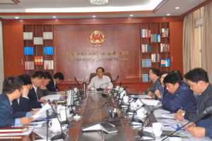 Thứ trưởng Phạm Ngọc Thưởng chủ trì cuộc họp.