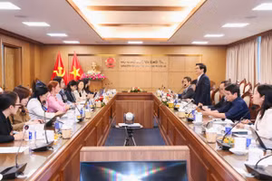 Bộ GD&ĐT làm việc với Đoàn nghiên cứu khả thi Cơ quan Hợp tác Quốc tế Hàn Quốc (KOICA) và UNICEF.