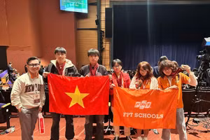 Thầy và trò FPT Schools tại chung kết toàn cầu World Scholar’s Cup 2025.
