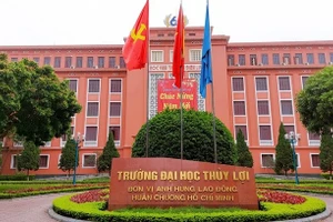 Trường ĐH Thủy lợi.