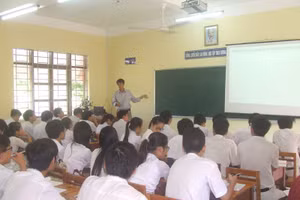 Giờ học tại Trường THPT Nguyễn Huệ (Đắk Lắk).