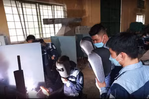 Đào tạo nghề hàn tại Trường trung cấp nghề Giao thông công chính Hà Nội.