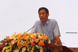 Ông Vũ Minh Đức, Cục trưởng Cục Nhà giáo và Cán bộ quản lý giáo dục báo cáo tại Hội nghị Giám đốc Sở GD&ĐT năm 2025.