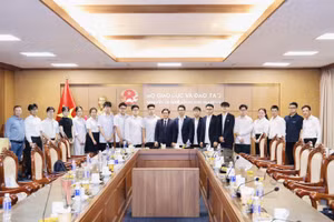 Bộ GD&ĐT gặp mặt, động viên đoàn cán bộ và học sinh tham dự ISEF 2026.