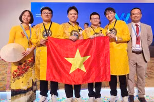 Đoàn Việt Nam tham dự Kỳ thi Olympic Hóa học Quốc tế 2025.