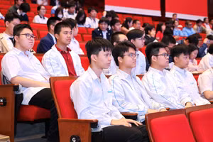 Học sinh tham dự kỳ thi chọn đội tuyển quốc gia dự thi Olympic quốc tế và khu vực năm 2025.