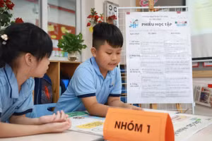 Bí quyết bền vững nhất để trẻ bắt nhịp kịp thời là trang bị cho các em "cần câu" chứ không phải trao "con cá".