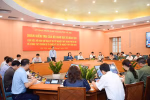 Ban Chỉ đạo quốc gia Kỳ thi tốt nghiệp THPT 2024 làm việc với Ban Chỉ đạo thi thành phố Hà Nội.