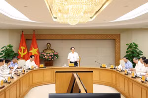 Phó Thủ tướng Hồ Quốc Dũng chủ trì phiên họp thứ nhất của Tổ công tác của Chính phủ về phát triển công nghệ chiến lược - Ảnh: VGP/Gia Huy