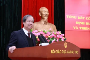 Bộ trưởng Nguyễn Kim Sơn phát biểu kết luận Hội nghị.