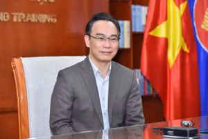 PGS.TS Hoàng Minh Sơn.