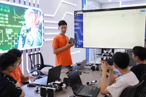 Sinh viên FPT sẽ hỗ trợ tỉnh Quảng Ninh trong triển khai thực hiện Nghị quyết 57.