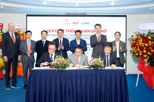 Tập đoàn Giáo dục EQuest, Trường Đại học Phú Xuân và Viện Công nghệ Châu Á ký kết Biên bản ghi nhớ hợp tác.