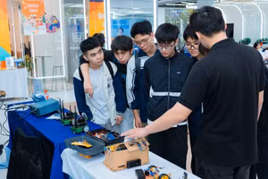 Bạn trẻ Việt Nam ngày càng quan tâm và tìm hiểu sâu về ngành Công nghệ bán dẫn.