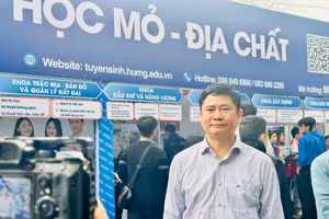 PGS.TS Nguyễn Việt Hà.