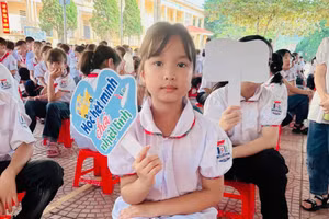 Học sinh Trường Tiểu học thị trấn Hạ Hòa (Phú Thọ).