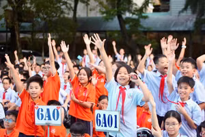Nóng trong tuần: Triển khai Nghị quyết 71; quy định khen thưởng, kỷ luật HS