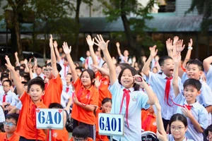 Nóng trong tuần: Triển khai Nghị quyết 71; quy định khen thưởng, kỷ luật HS