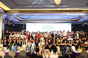 200 tân sinh viên tiêu biểu hội tụ tại hoạt động chào đón tân sinh viên năm học 2025-2026.