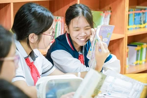 Bảo đảm sách giáo khoa, tài liệu giáo dục địa phương cho năm học mới