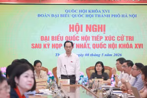 Bộ trưởng Bộ GD&ĐT Hoàng Minh Sơn phát biểu tại hội nghị.