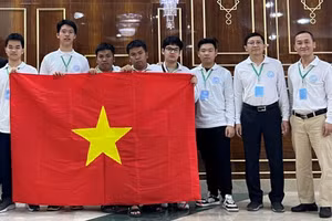 Đội tuyển học sinh Việt Nam tham gia Kỳ thi Olympic Giao lưu Toán học Turkmenistan lần thứ 2.