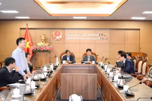 Các đại biểu dự tập huấn tại điểm cầu Bộ GD&ĐT.