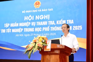 Thứ trưởng Phạm Ngọc Thưởng.