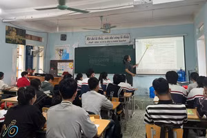 Giờ học tại Trường THPT huyện Điện Biên (tỉnh Điện Biên).