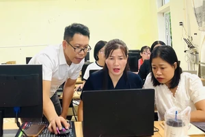 Tập huấn về AI cho giáo viên Trung tâm GDTX - Tin học, Ngoại ngữ tỉnh Quảng Trị.