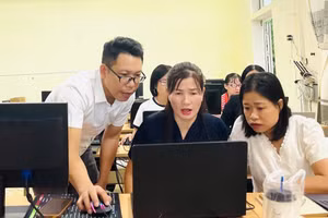 Tập huấn về AI cho giáo viên Trung tâm GDTX - Tin học, Ngoại ngữ tỉnh Quảng Trị.