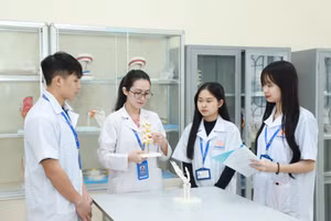 Hoạt động thực hành tại Trường Đại học Thành Đô.