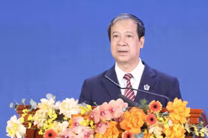 Bộ trưởng Nguyễn Kim Sơn phát động phong trào thi đua yêu nước ngành Giáo dục giai đoạn 2025-2030. Ảnh: Lê Cường.