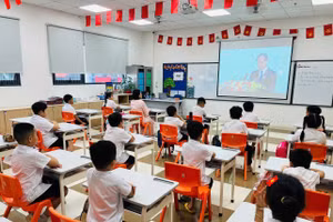 Học sinh Phenikaa tham dự trực tuyến khai giảng năm học 2025-2026.