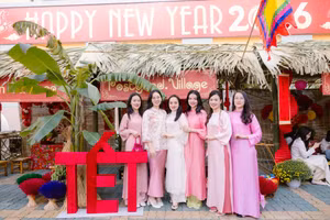 Trường học tái hiện không gian Xuân Bắc bộ