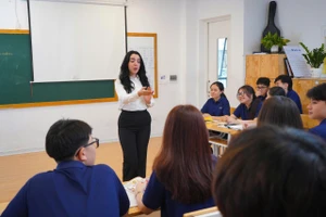 Giờ học Tiếng Anh tại Trường THPT Ban Mai (Hà Nội).