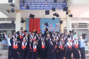 Học sinh Trường THCS Trung Hiếu (Trung Thành, Vĩnh Long).