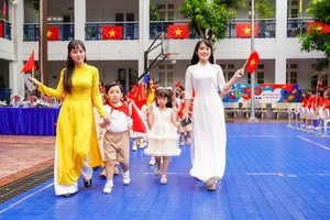 Khơi dậy sức mạnh thi đua để nâng cao chất lượng giáo dục trong giai đoạn mới