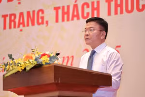 Phó Thủ tướng Lê Thành Long phát biểu tại hội thảo.