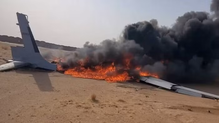 Một UAV do Saudi Arabia vận hành bị lực lượng Houthi bắn hạ ở Yemen.