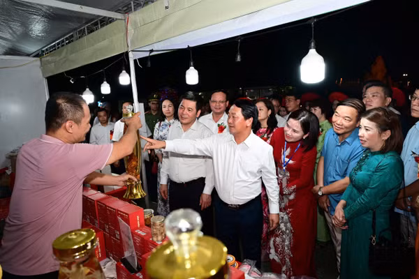 Lan tỏa giá trị Việt từ Hội chợ công nghiệp nông thôn tiêu biểu khu vực phía Bắc