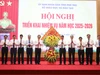 Lãnh đạo tỉnh Phú Thọ tặng hoa chúc mừng ngành Giáo dục.
