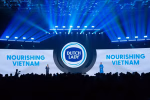 Dutch Lady công bố sứ mệnh và ra mắt sản phẩm mới với thông điệp “Cho con mạnh mẽ lớn khôn mỗi ngày”.