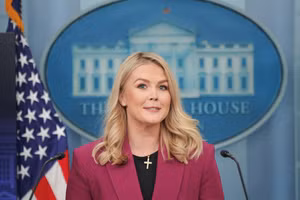 Thư ký báo chí Nhà Trắng Karoline Leavitt.